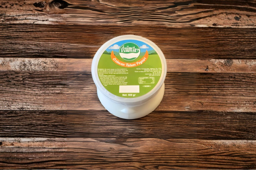Özüm'le Erzincan Tulum Peyniri 500 gr Özüm'le Erzincan Tulum Peyniri 500 gr